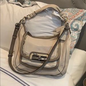 Shoulder coach bag cream soft leather